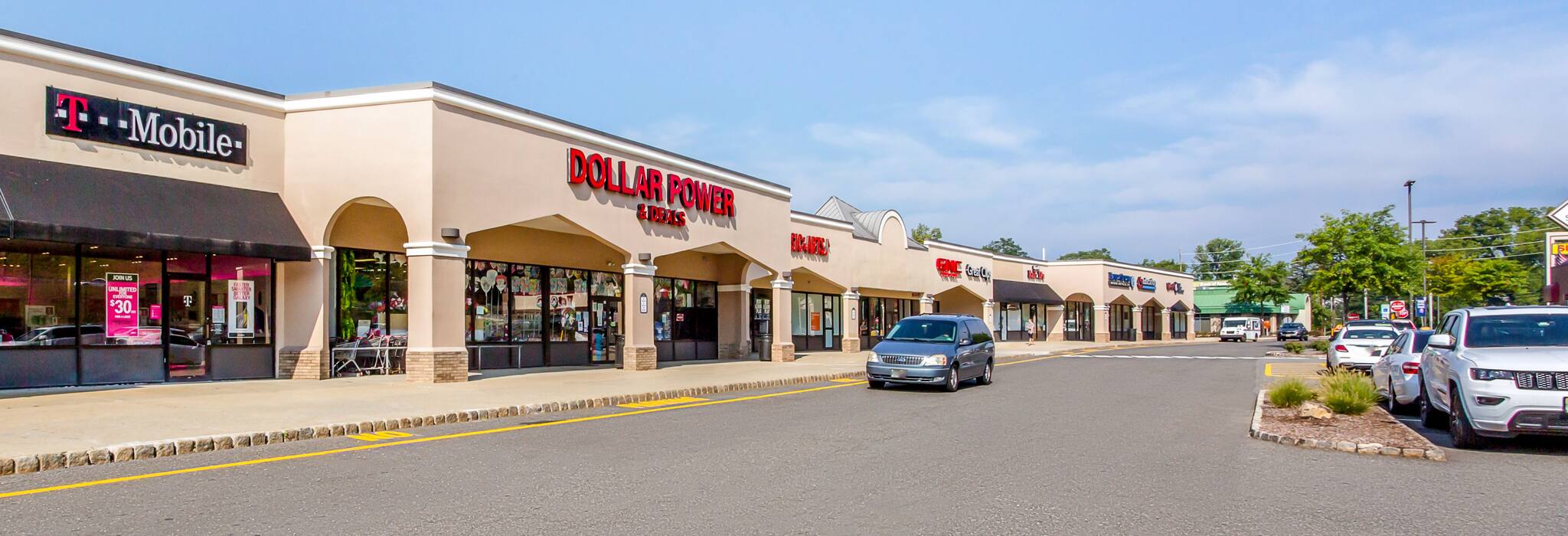 Wayne NJ Plaza Square Retail Space First Washington Realty Inc.