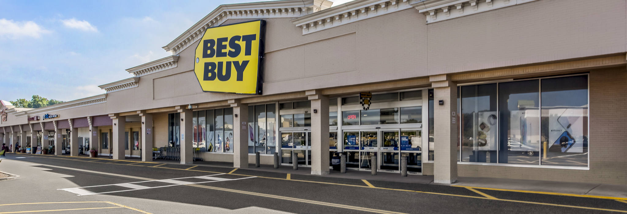 West Hartford CT Corbin's Corner Retail Space First Washington Realty Inc.