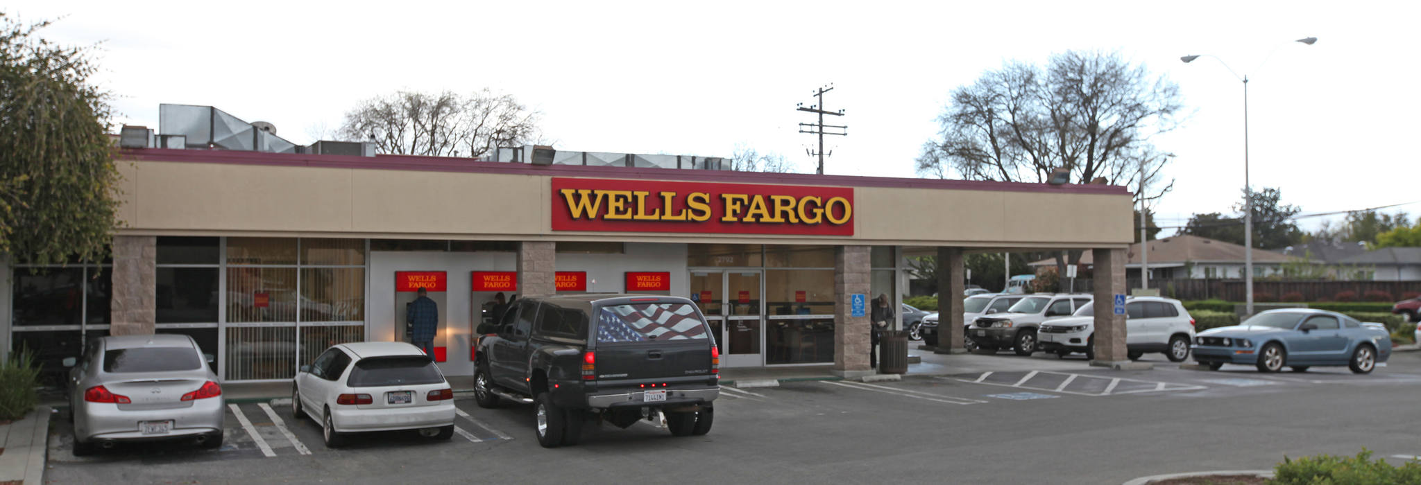 Santa Clara CA Mariposa Shopping Center Retail Space First