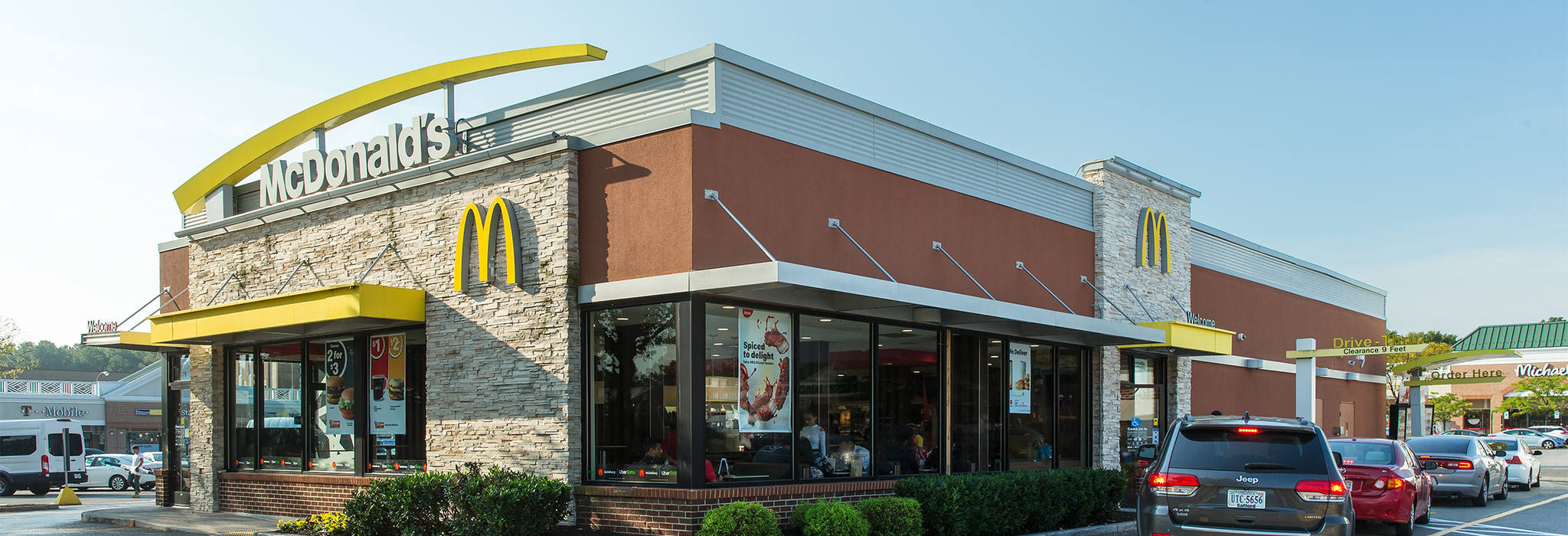 Bun Papa Opens Third Location in Bradlee Shopping Center - Alexandria  Living Magazine