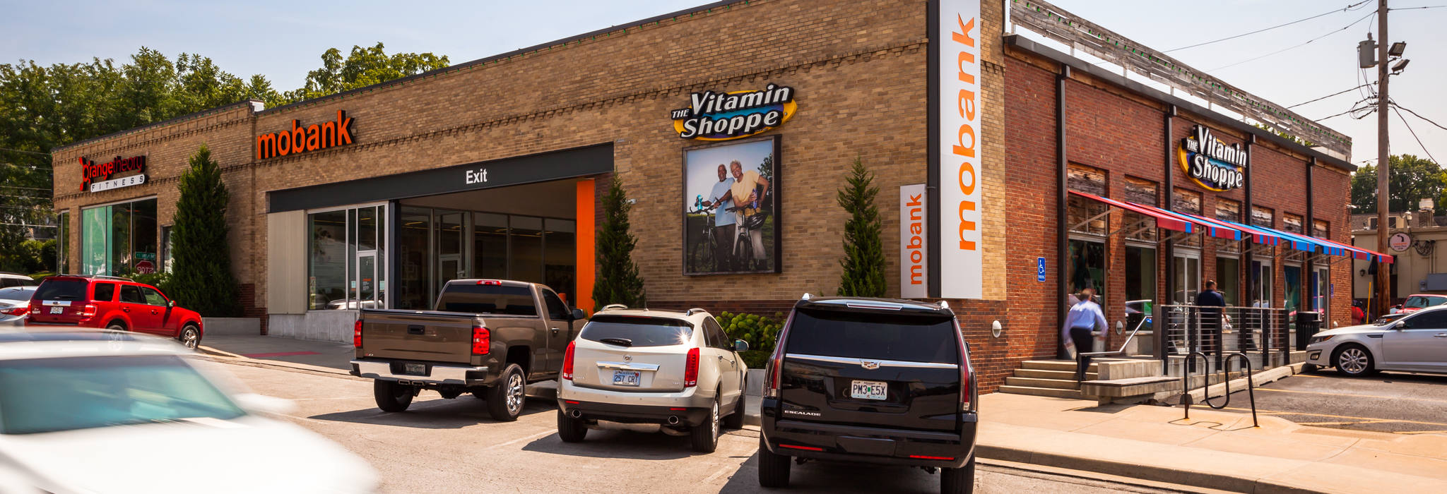 Kansas City MO Brookside Shops Retail Space First Washington Realty Inc.