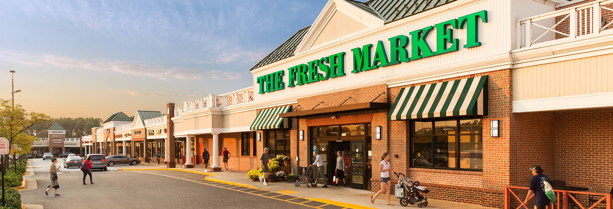 Alexandria VA: Bradlee Shopping Center - Retail Space - First